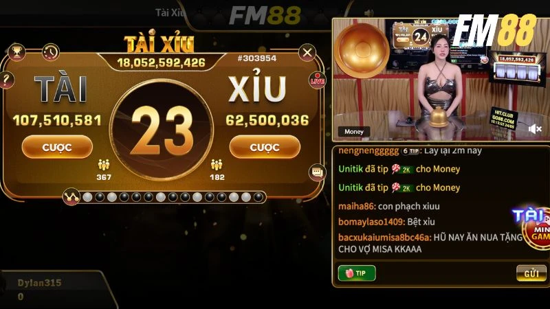 Hội viên có thể tương tác với dealer thao tác trực tiếp khi chơi live casino